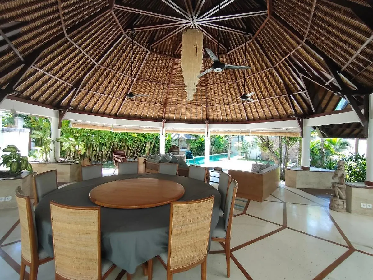 Taman Wana Seminyak Luxury Villas